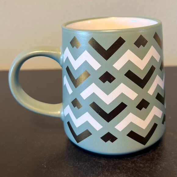 THYME & TABLE Sage Green Stoneware Mug ~ Chevron Design White & Metallic Brass - Picture 2 of 13